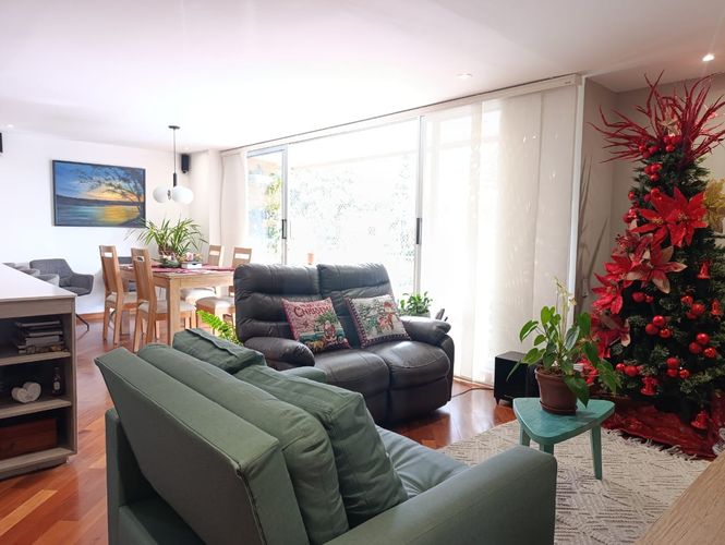 Apartamento de 2 alcobas en arriendo en El Poblado, Medellín, 115 m² · foto 2 de 20