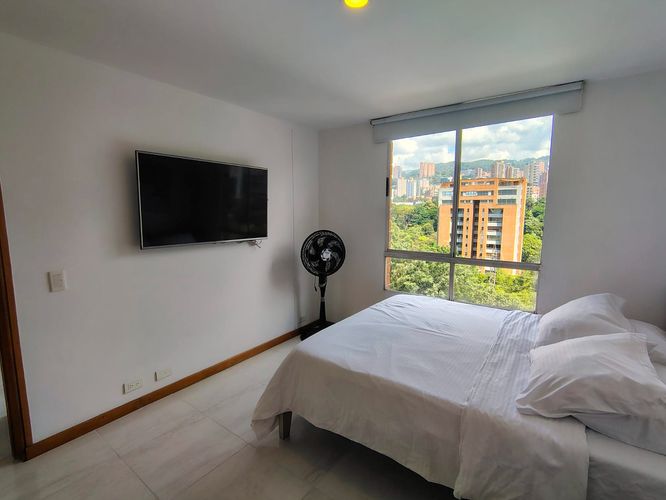Apartamento de 1 alcoba en arriendo en El Poblado, Medellín, 53 m² · foto 11 de 13