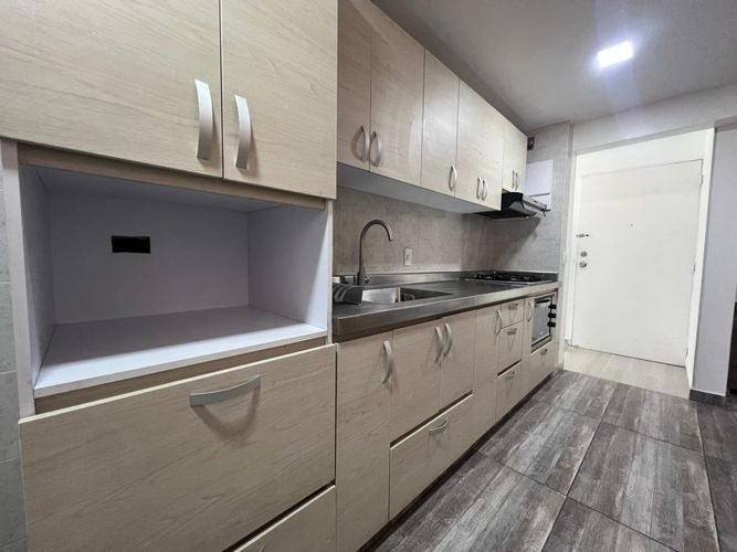 Apartamento de 3 alcobas en arriendo en Loma Benedictinos, Medellín, 95 m² · foto 4 de 13
