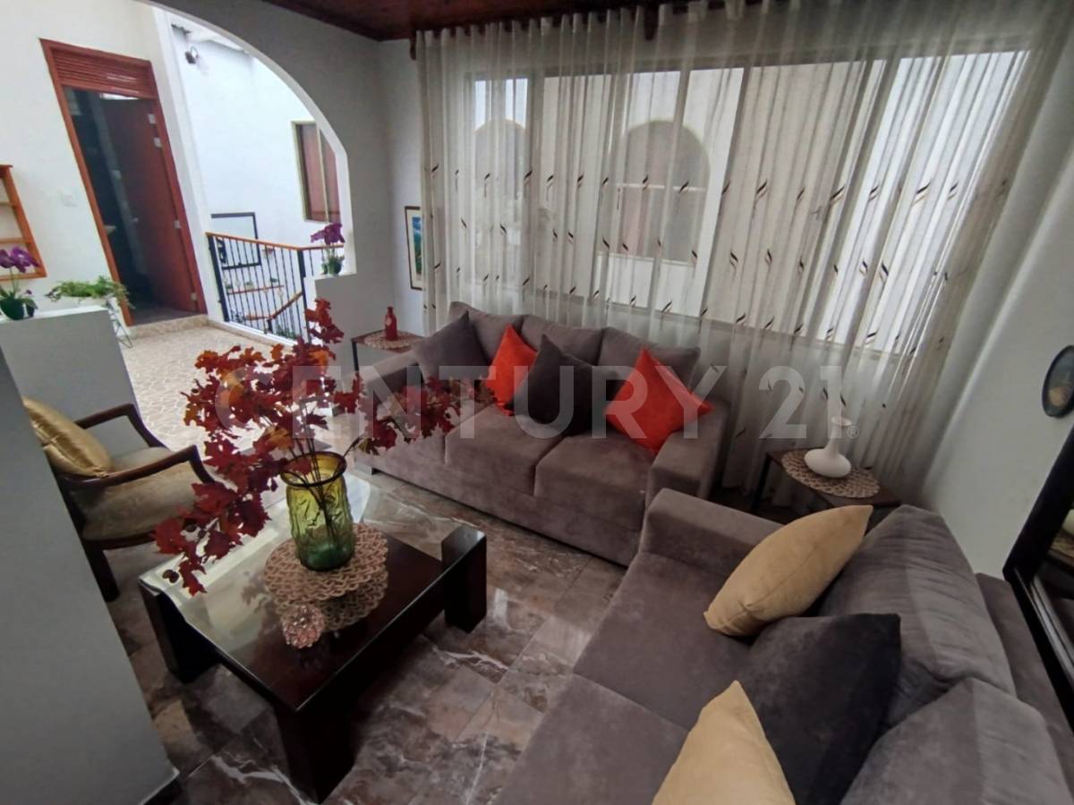 Casa en venta en Santa Isabel, Bogotá · foto 3 de 22
