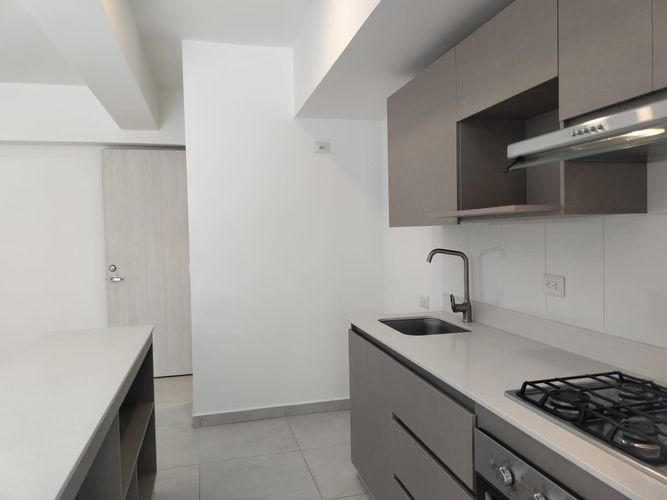 Apartamento de 3 alcobas en arriendo en Otraparte, Envigado, 81 m² · foto 6 de 16