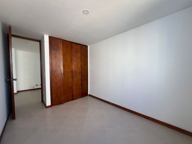 Apartamento de 3 alcobas en arriendo en Loma Benedictinos, Medellín, 75 m² · foto 7 de 17