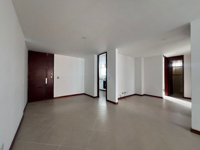Apartamento de 3 alcobas en arriendo en Loma Benedictinos, Medellín, 75 m² · foto 11 de 17