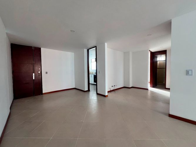 Apartamento de 3 alcobas en arriendo en Loma Benedictinos, Medellín, 75 m² · foto 14 de 17