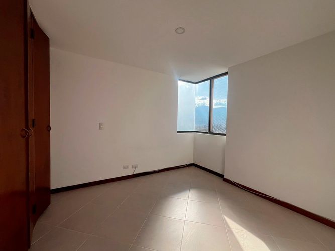 Apartamento de 3 alcobas en arriendo en Loma Benedictinos, Medellín, 75 m² · foto 6 de 17