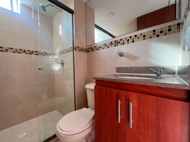 Apartamento de 3 alcobas en arriendo en Loma Benedictinos, Medellín, 75 m² · foto 13 de 17