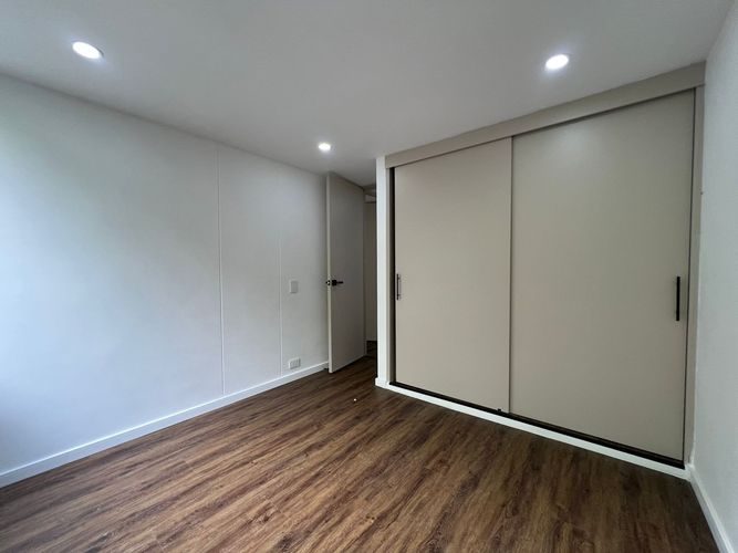 Apartamento de 2 alcobas en venta en El Poblado, Medellín, 84 m² · foto 12 de 15