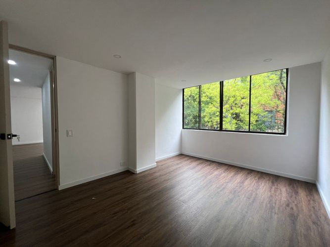 Apartamento de 2 alcobas en venta en El Poblado, Medellín, 84 m² · foto 10 de 15