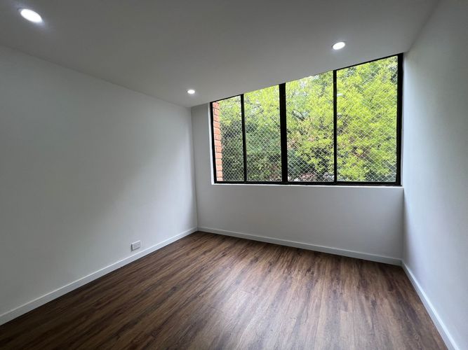 Apartamento de 2 alcobas en venta en El Poblado, Medellín, 84 m² · foto 11 de 15