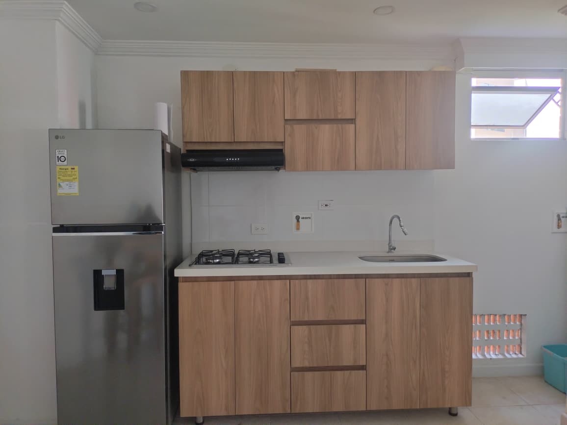 Apartamento en venta en El Poblado, Medellín · foto 3 de 14