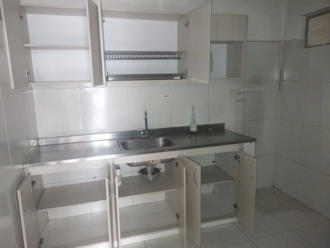 Local en arriendo en Laureles, Medellín, 22 m² · foto 7 de 13