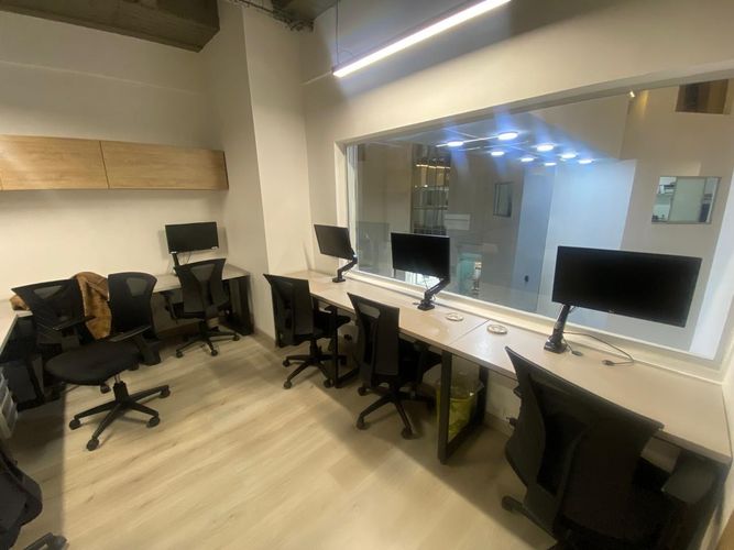 Oficina en arriendo en El Poblado, Medellín, 75 m² · foto 4 de 17