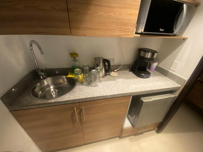Oficina en arriendo en El Poblado, Medellín, 75 m² · foto 8 de 17