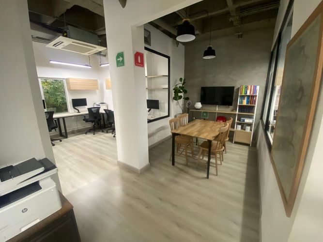 Oficina en arriendo en El Poblado, Medellín, 75 m² · foto 10 de 17