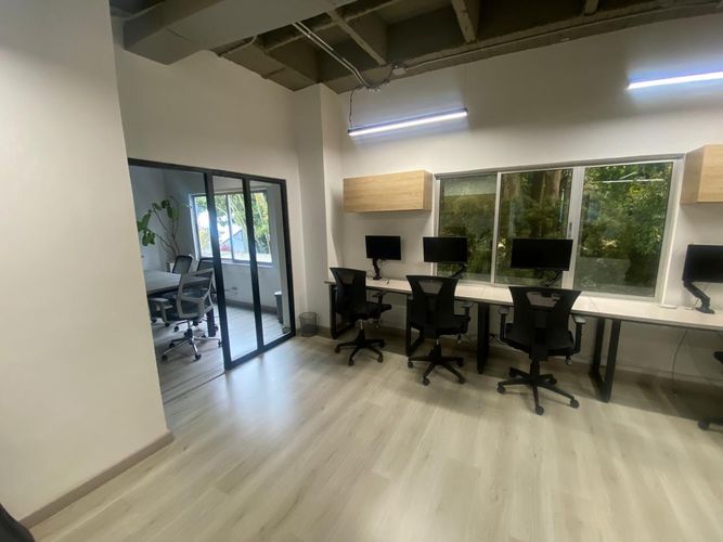 Oficina en arriendo en El Poblado, Medellín, 75 m² · foto 2 de 17