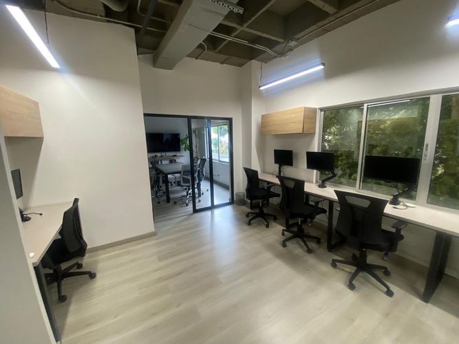 Oficina en arriendo en El Poblado, Medellín, 75 m² · foto 3 de 17