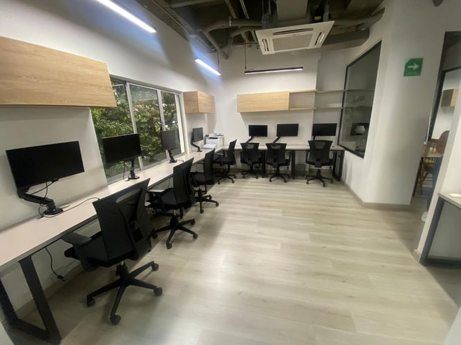 Oficina en arriendo en El Poblado, Medellín, 75 m² · foto 6 de 17