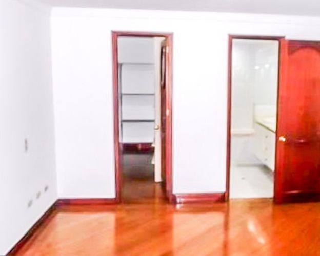 Apartamento de 4 alcobas en arriendo en El Poblado, Medellín, 180 m² · foto 2 de 18