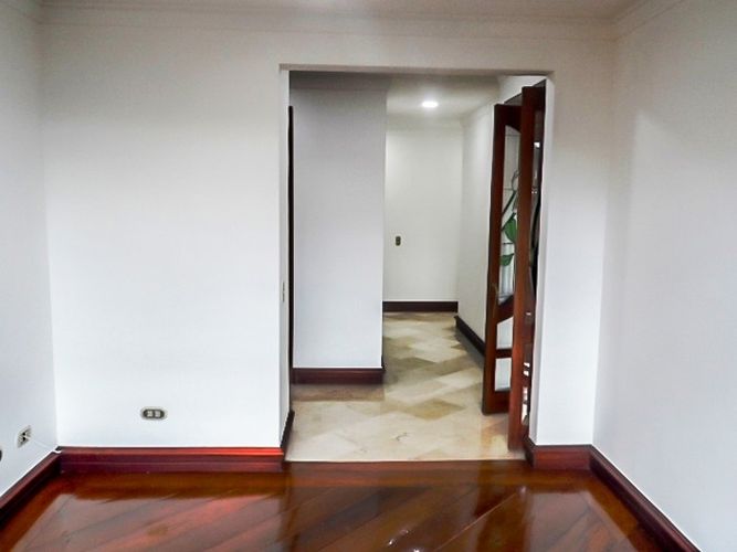 Apartamento de 4 alcobas en arriendo en El Poblado, Medellín, 180 m² · foto 7 de 18
