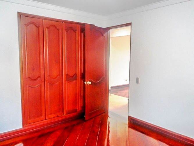 Apartamento de 4 alcobas en arriendo en El Poblado, Medellín, 180 m² · foto 13 de 18