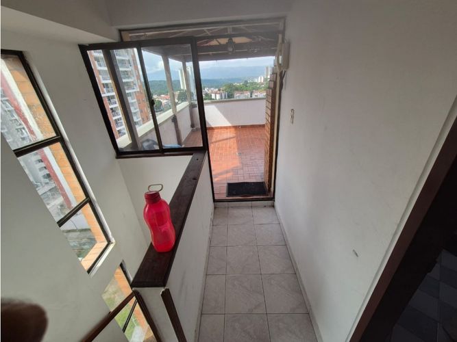 Apartamento de 5 alcobas en venta en La Colina Campestre, Floridablanca, 125 m² · foto 2 de 24