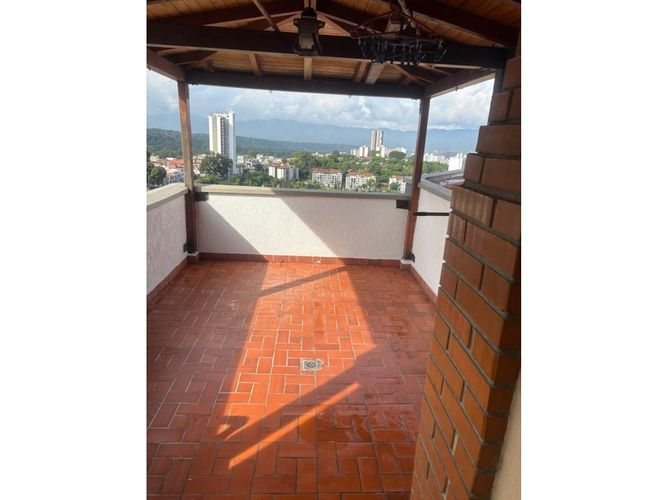 Apartamento de 5 alcobas en venta en La Colina Campestre, Floridablanca, 125 m² · foto 7 de 24