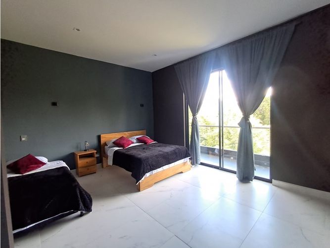 Casa de 4 alcobas en venta en Centro, Rionegro, 1050 m² · foto 8 de 16