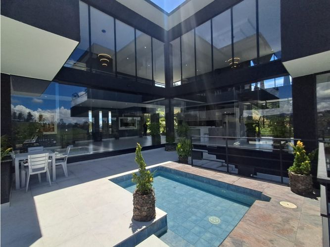 Casa de 4 alcobas en venta en Centro, Rionegro, 1050 m² · foto 13 de 16