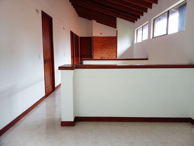 Casa de 3 alcobas en venta en La Pradera, Envigado, 210 m² · foto 12 de 20