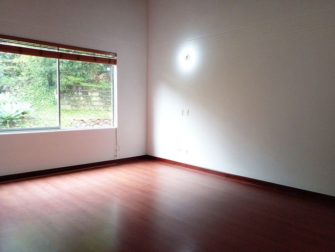 Casa de 3 alcobas en venta en La Pradera, Envigado, 210 m² · foto 17 de 20