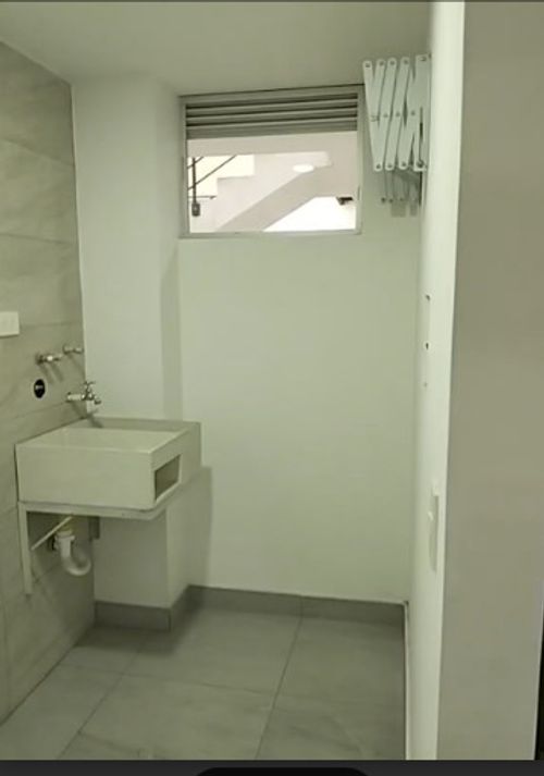 Apartamento de 2 alcobas en venta en Murillo Toro, Bogotá, 52 m² · foto 4 de 6
