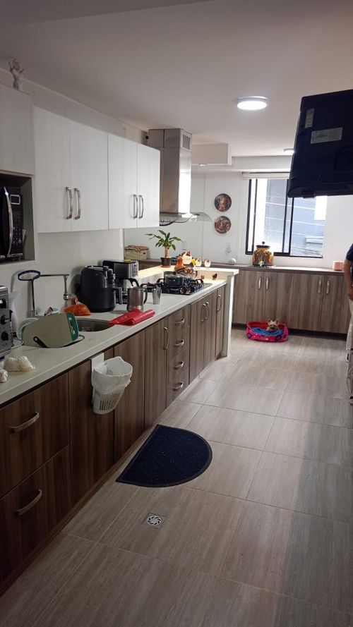 Apartamento de 3 alcobas en venta en Cabecera Del Llano, Bucaramanga, 171 m² · foto 4 de 15