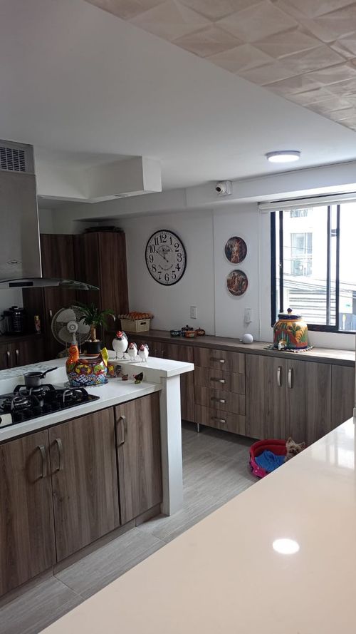 Apartamento de 3 alcobas en venta en Cabecera Del Llano, Bucaramanga, 171 m² · foto 2 de 15
