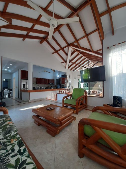 Casa de 3 alcobas en venta en Miraflores, Girardot, 170 m² · foto 9 de 18