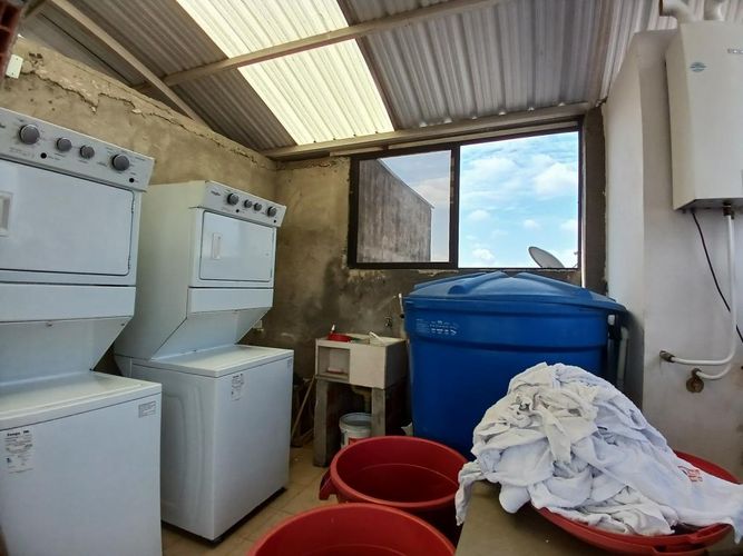 Edificio en venta en Primero De Mayo, Cali, 700 m² · foto 14 de 24