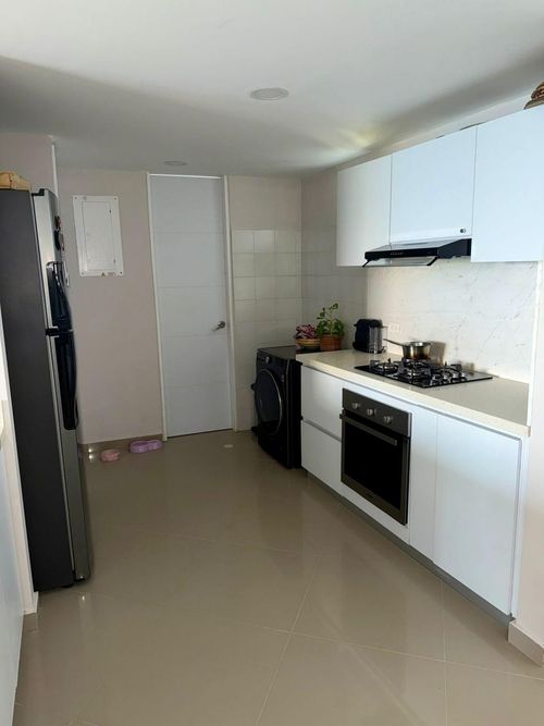 Apartamento de 2 alcobas en venta en Crespo, Cartagena, 130 m² · foto 8 de 17