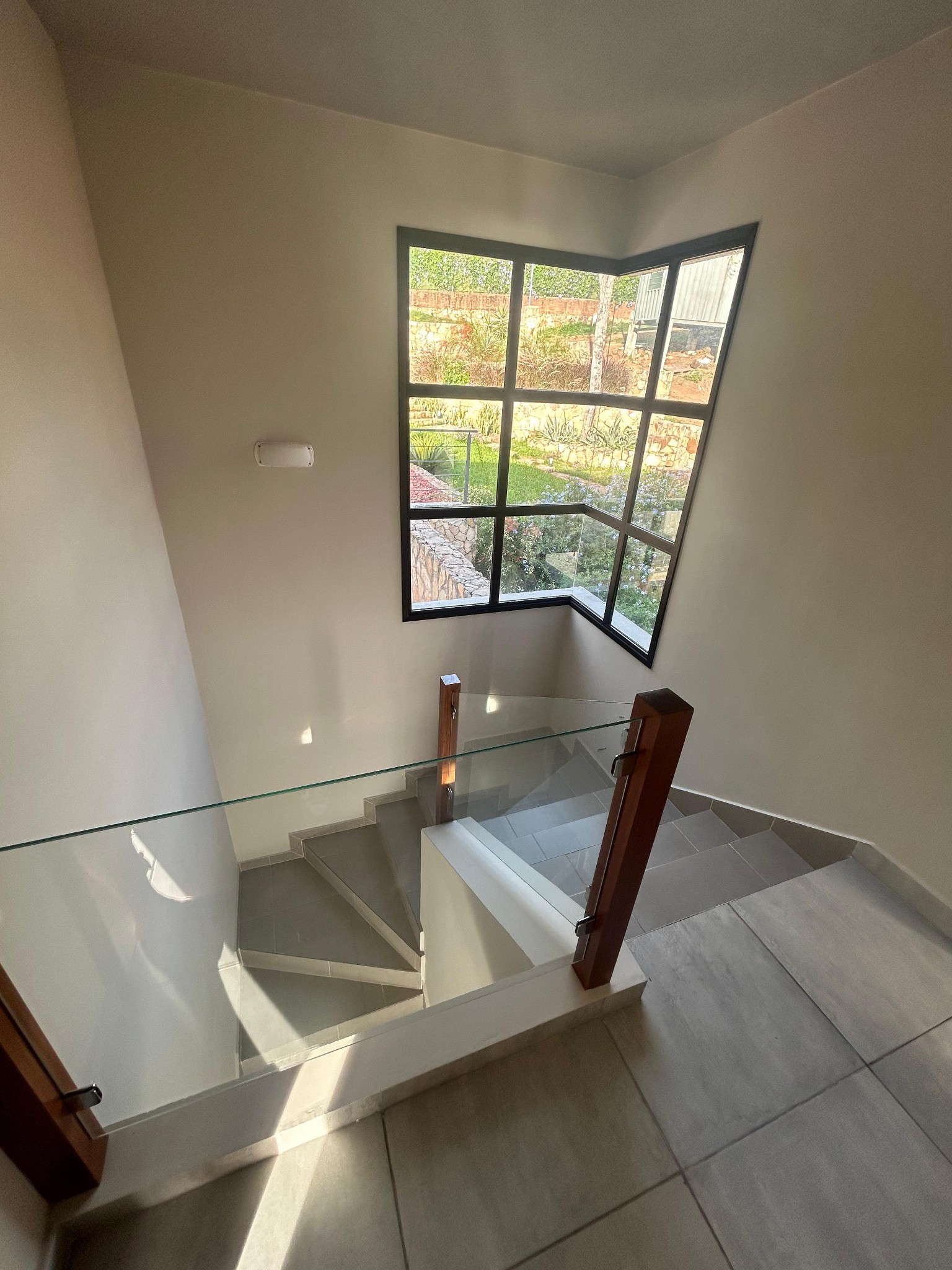 CASA A ESTRENAR EN VENTA SAN BERNARDINO CON VISTA AL LAGO — foto 2