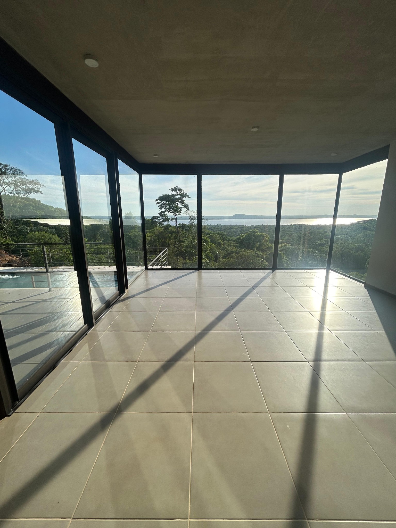 CASA A ESTRENAR EN VENTA SAN BERNARDINO CON VISTA AL LAGO — foto 3