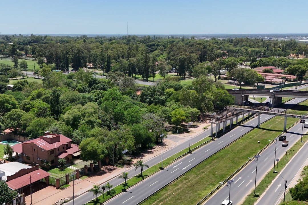 Esquina Estratégica sobre Avda. Ñu Guazu (Colectora Norte): Inversión con Potencial de Crecimiento. — foto 3