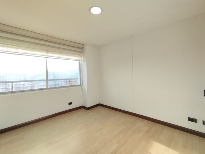 Apartamento de 3 alcobas en arriendo en Loma Del Indio, Medellín, 90 m² · foto 7 de 20