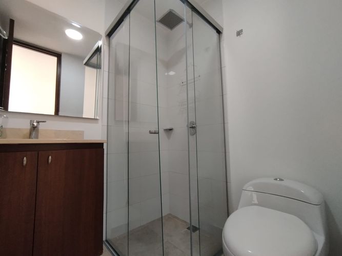 Apartamento de 3 alcobas en arriendo en Loma Del Indio, Medellín, 90 m² · foto 12 de 20