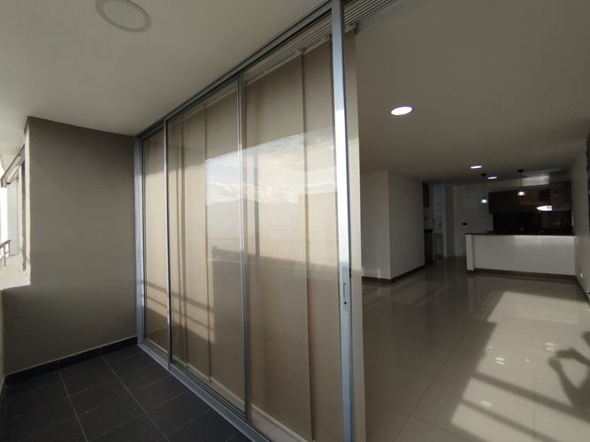 Apartamento de 3 alcobas en arriendo en Loma Del Indio, Medellín, 90 m² · foto 14 de 20