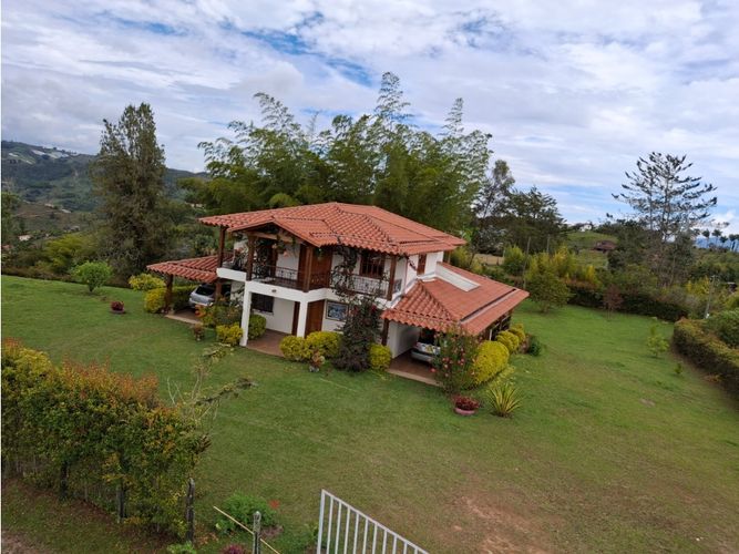 Finca en venta en La Industrial, Marinilla, 358 m² · foto 8 de 11