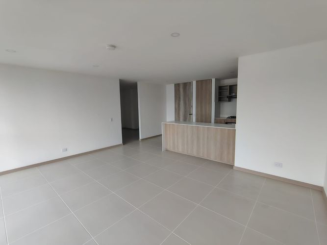 Apartamento de 3 alcobas en arriendo en El Poblado, Medellín, 120 m² · foto 6 de 18