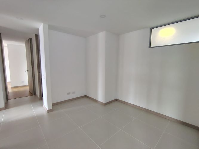 Apartamento de 3 alcobas en arriendo en El Poblado, Medellín, 120 m² · foto 8 de 18