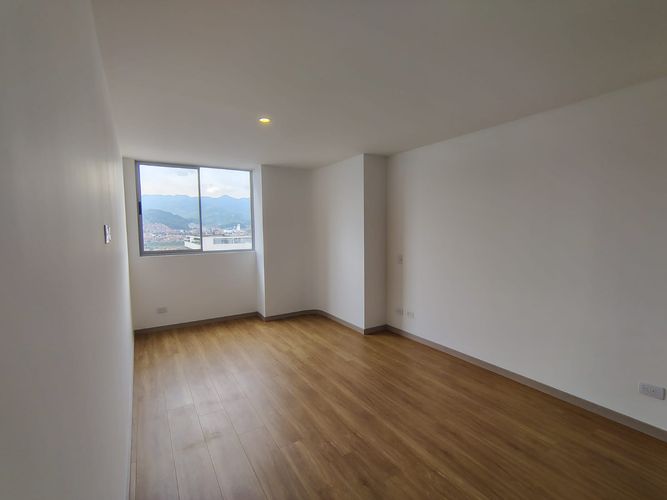 Apartamento de 3 alcobas en arriendo en El Poblado, Medellín, 120 m² · foto 10 de 18