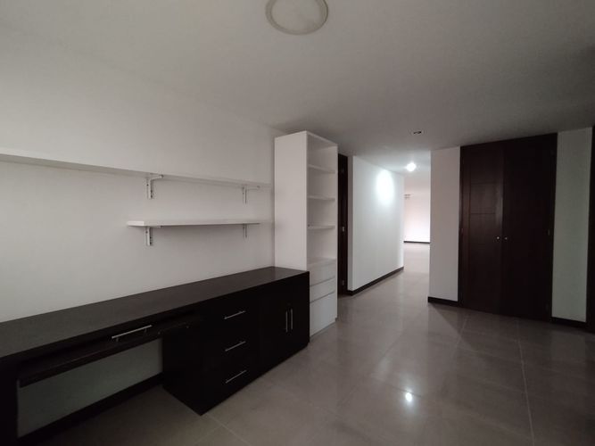 Apartamento de 3 alcobas en arriendo en El Poblado, Medellín, 175 m² · foto 10 de 20