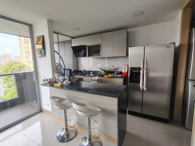 Apartamento de 2 alcobas en arriendo en El Poblado, Medellín, 73 m² · foto 5 de 15