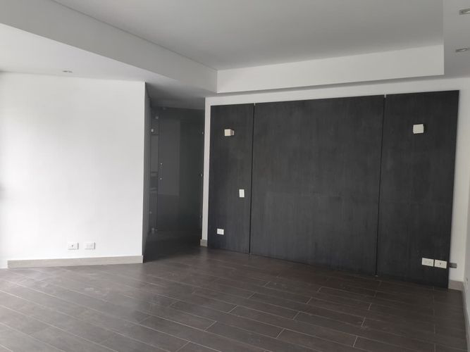 Casa de 3 alcobas en arriendo en El Poblado, Medellín, 600 m² · foto 11 de 20