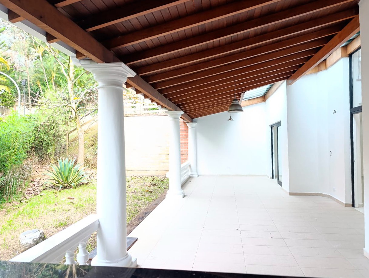 Casa en arriendo en El Poblado, Medellín · foto 18 de 18